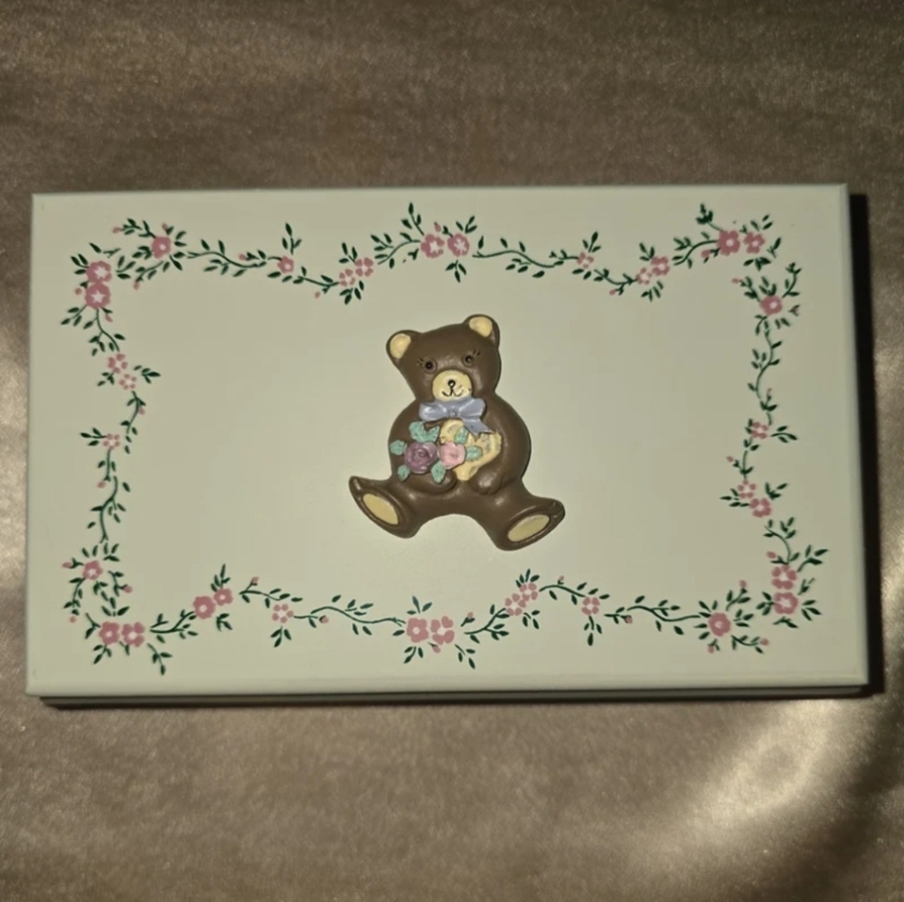 Vintage Children’s Jewelry Box White Floral Teddy Bear Trinket Box w/ Mirror